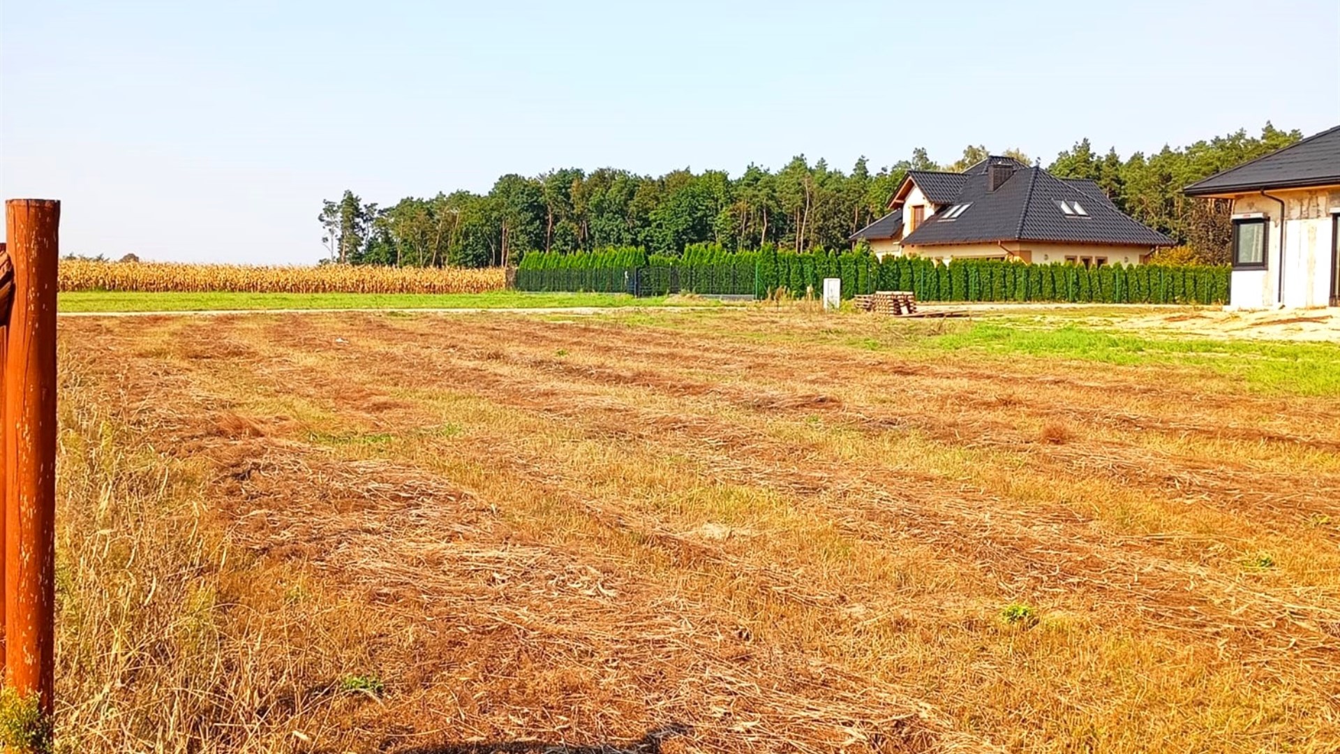 Działka na sprzedaż